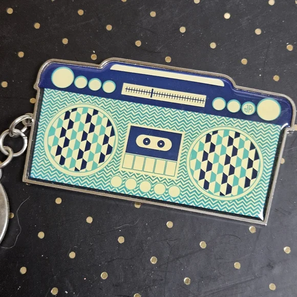 Johnathan Alder Boom Box keychain - Picture 6 of 6